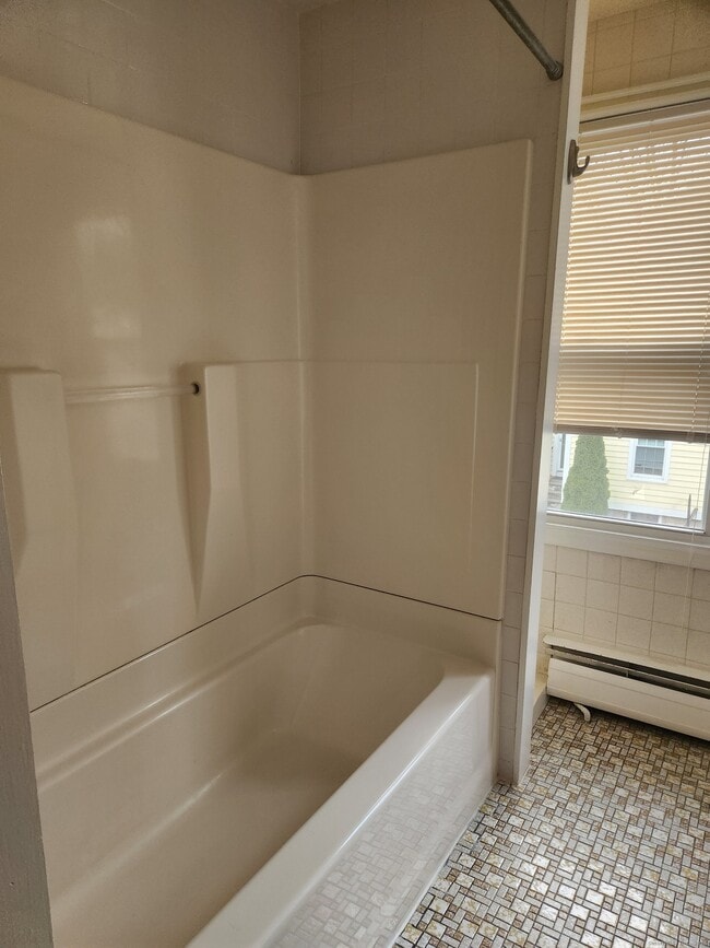 Building Photo - 96 Portland Ave