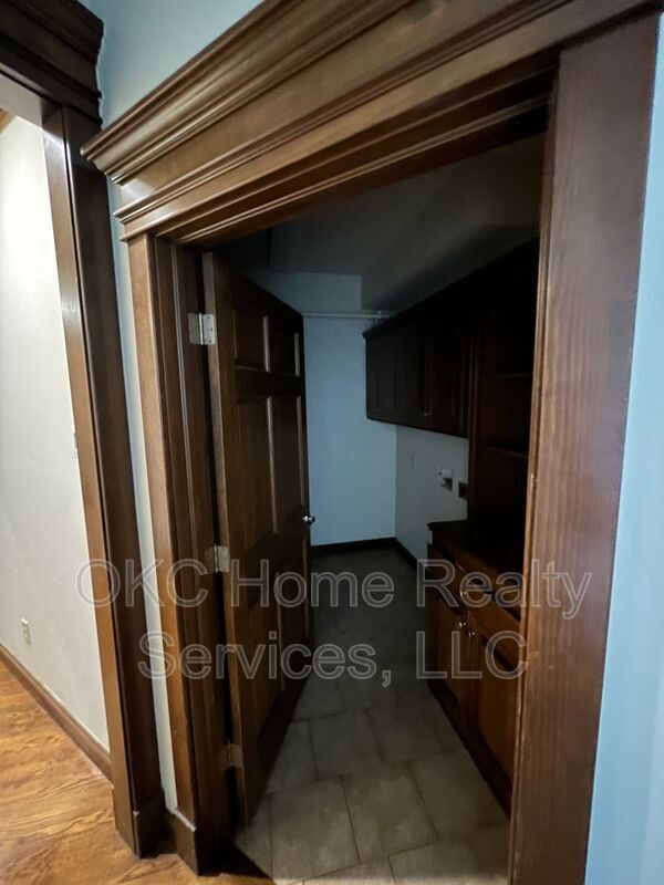 Building Photo - 1216 NW 190th Pl