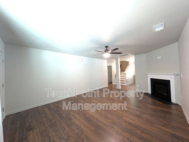 Building Photo - 2525 Mcintosh St