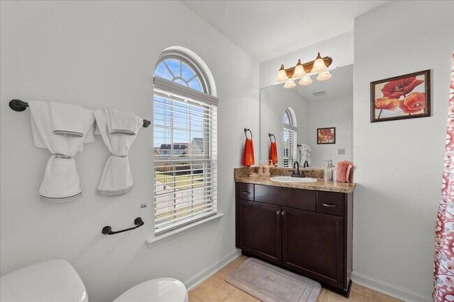 Building Photo - 5307 Bull St