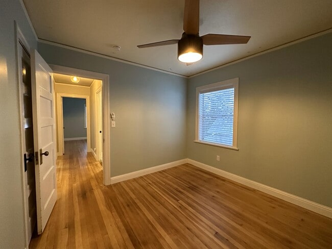 Building Photo - 608 Neal St