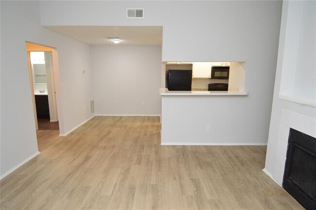 Building Photo - 8645 Fancy Finch Dr