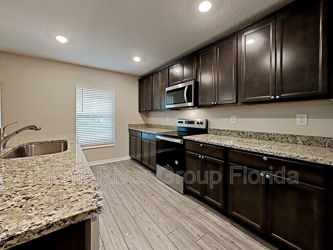 Building Photo - 1904 Michigan Way