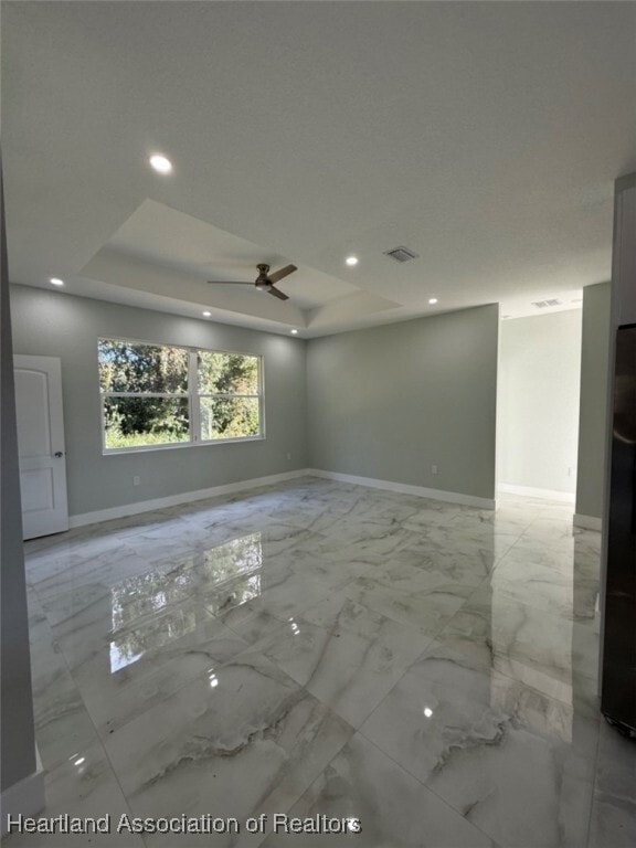 Building Photo - 2011 W Falcon Rd