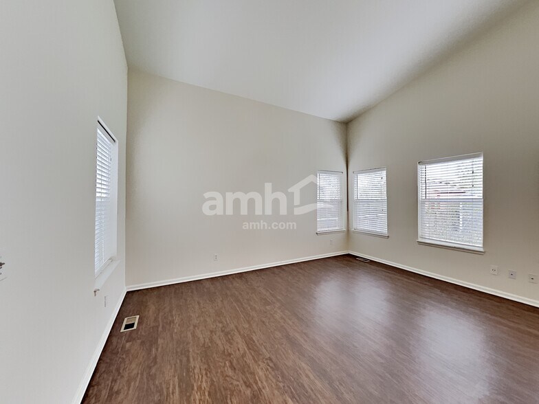 Building Photo - 1173 Sandpiper Ln