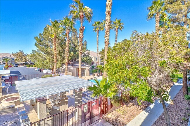 Building Photo - 5055 W Hacienda Ave