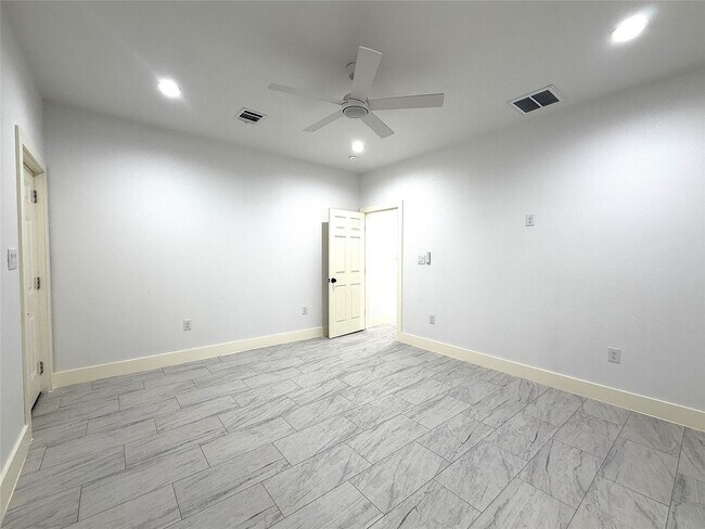 Building Photo - 6708 Conley St