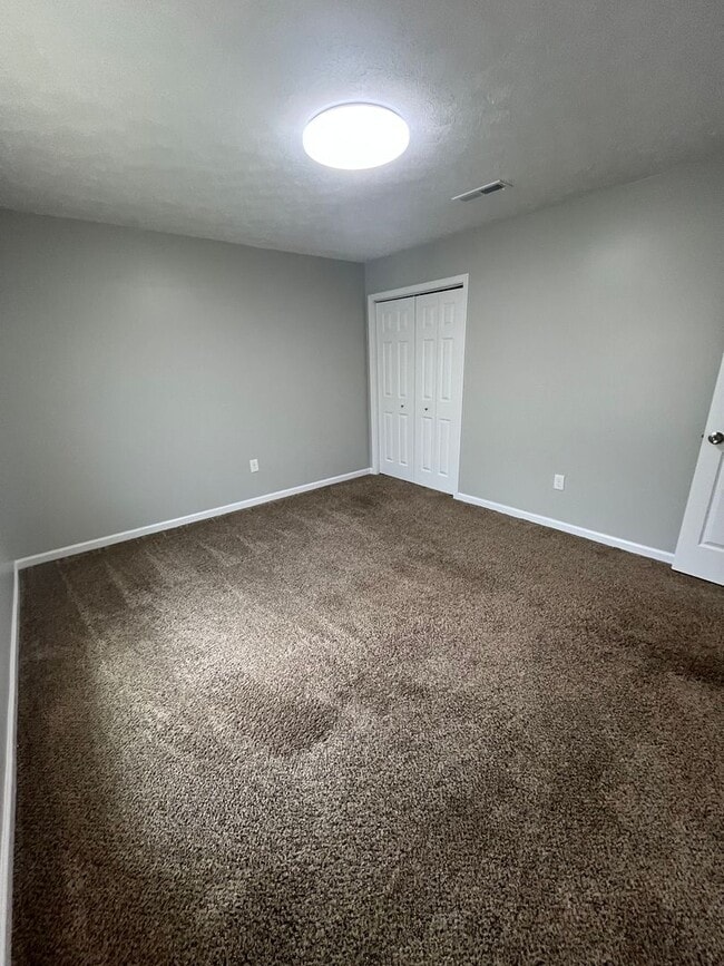 Building Photo - 1430 Avery Ln