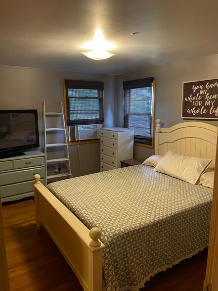 Building Photo - 14 Jo Ellen Dr