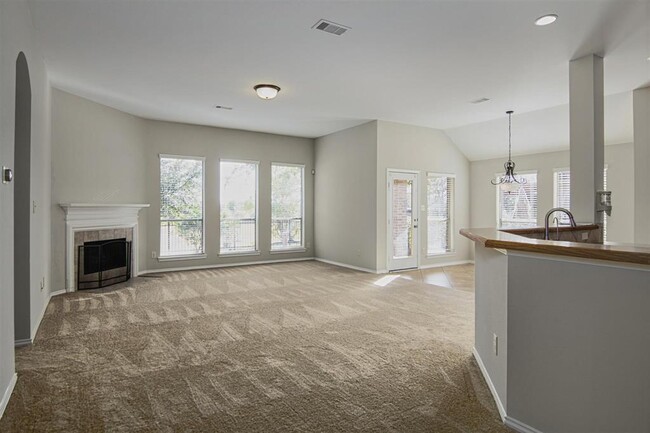Building Photo - 26007 Waldridge Dr