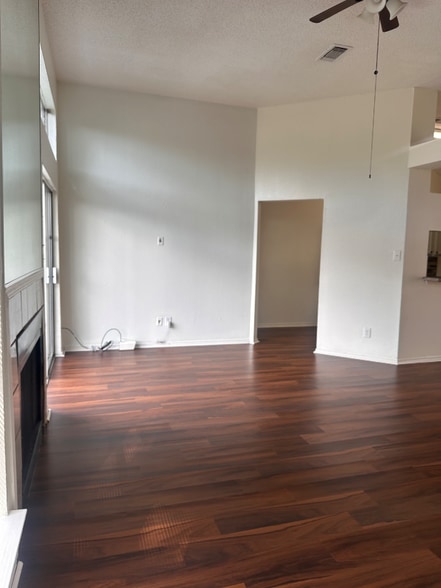 Building Photo - 602 Reva Ridge