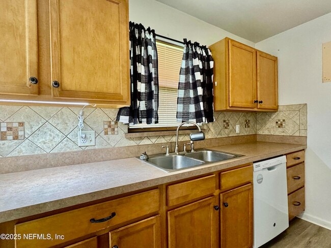 Building Photo - 10857 Dulawan Dr