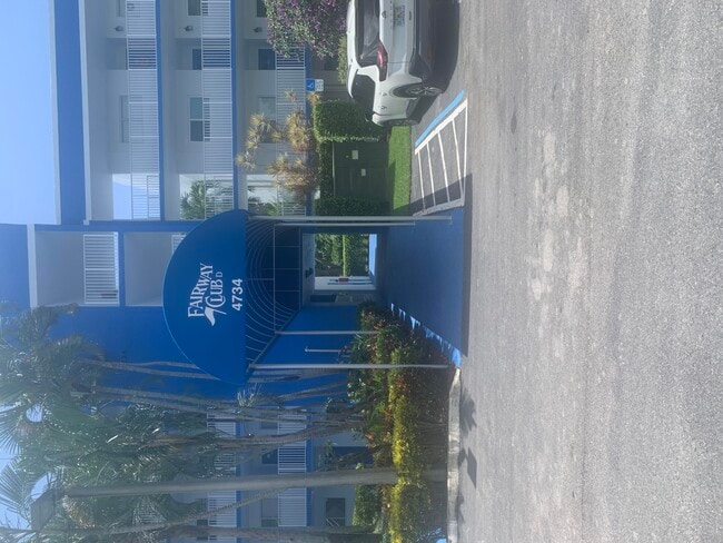 Building Photo - 4734 Lucerne Lakes Blvd