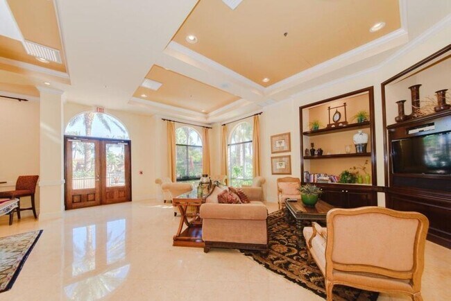 Building Photo - 616 Clearwater Park Rd