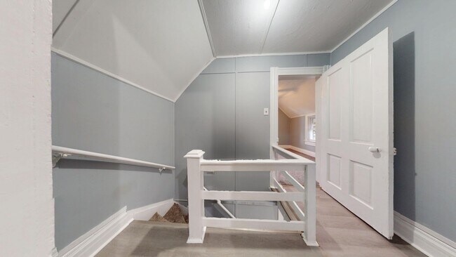 Building Photo - 2 bedroom in Shelby School District!