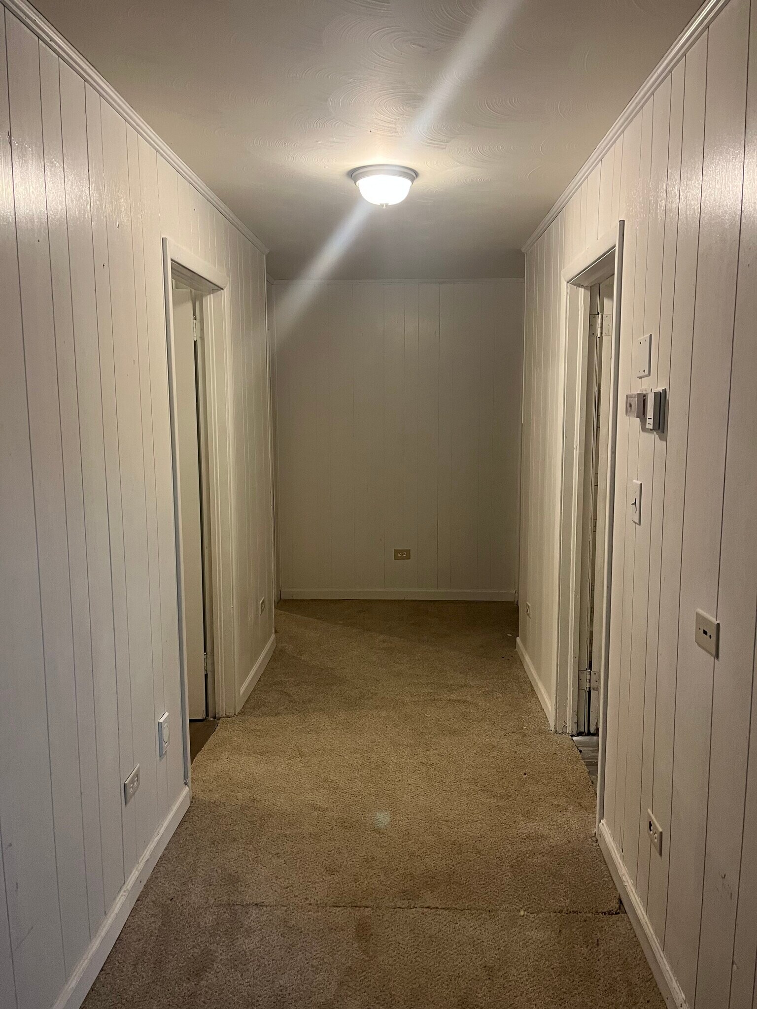 Building Photo - 3917 Bloomfield Dr