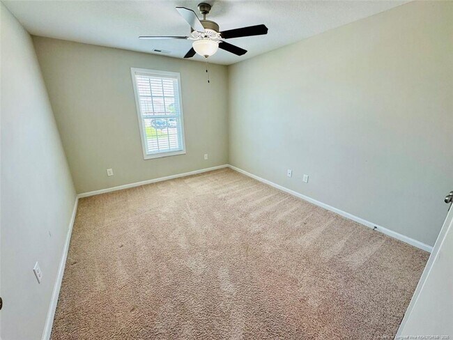 Building Photo - 843 Screech Owl Dr