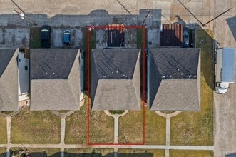 Building Photo - 12208 Ormandy St