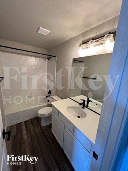 Building Photo - 10166 Luneth Dr