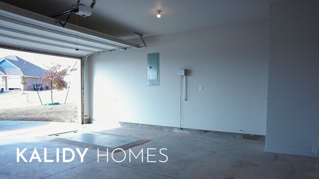 Building Photo - 5216 Bing Cir