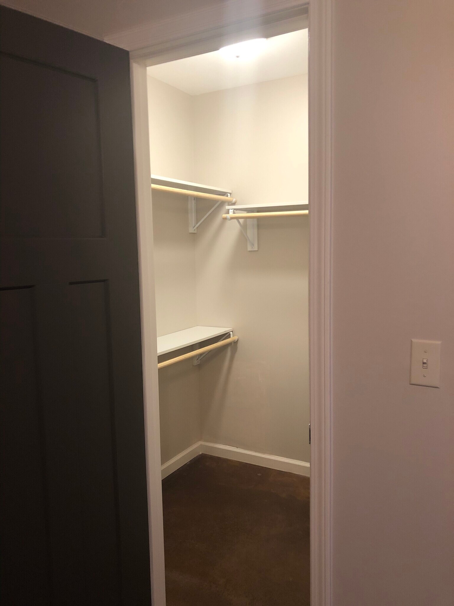 Master bedroom closet picture #2 - 80 Villa Lane