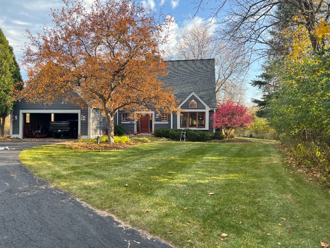Building Photo - 11830 N Country Ln