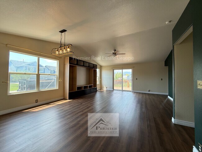 Building Photo - 7972 Brocket Ln