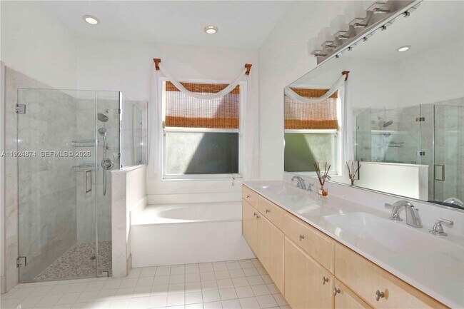 Building Photo - 1923 Harbor View Cir