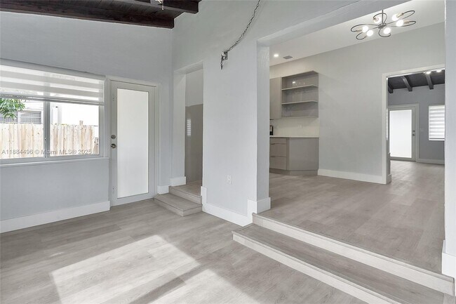 Building Photo - 2246 SW 3rd St