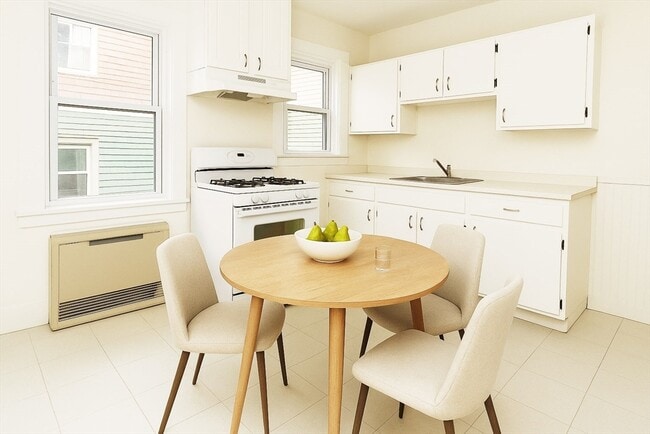 Building Photo - 89 Rockview St