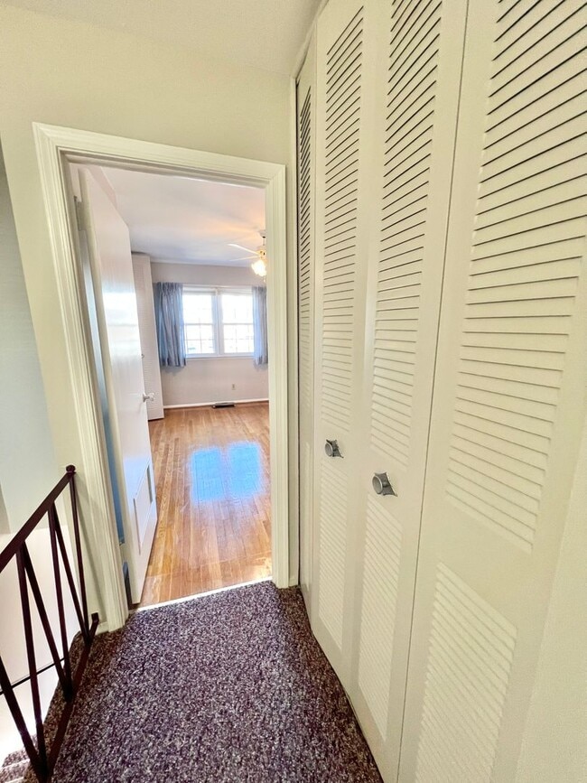 Building Photo - ***Waterfront Condo W/S/T INCLUDED!