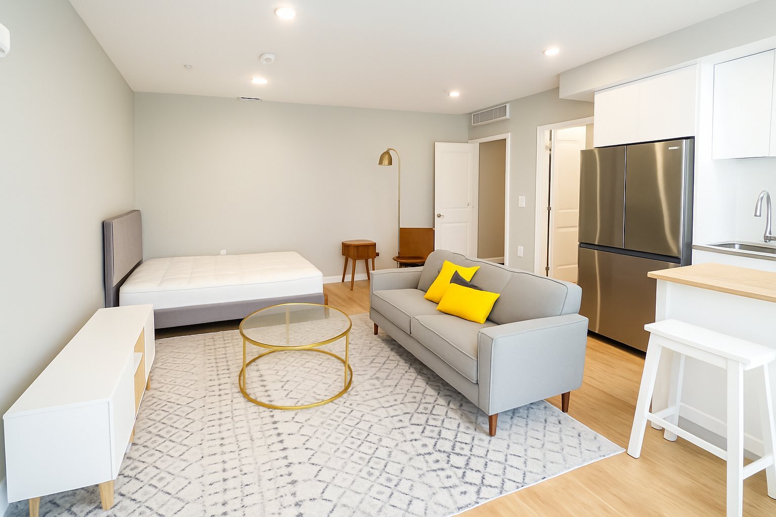 Building Photo - 2210 Wisconsin Ave NW