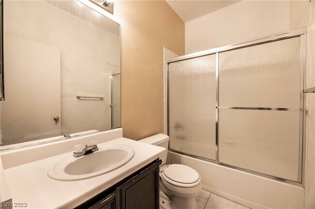 Building Photo - 824 Clear Diamond Ave
