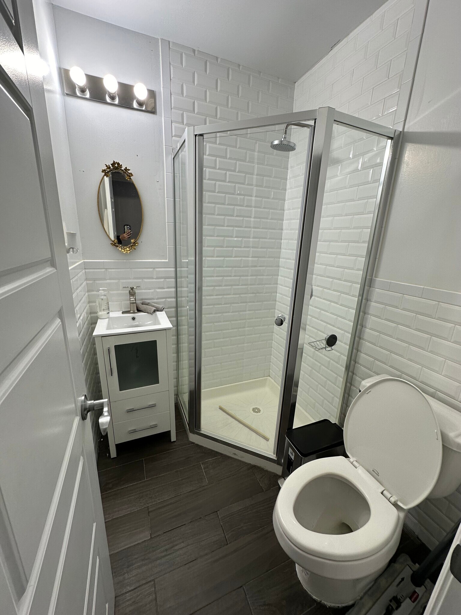 Building Photo - 288 Hendrix St