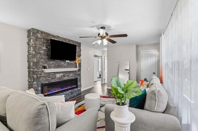 Building Photo - FULLY FURNISHED NORTH AUGUSTA HOME