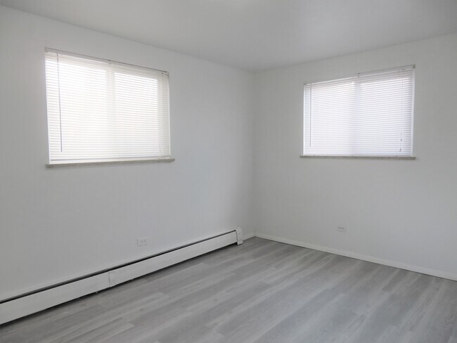 Bedroom #1 - 1460 S Ash St