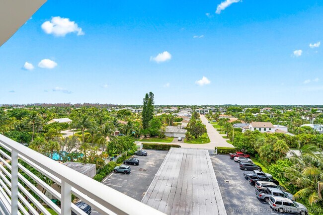 Building Photo - 2851 S Ocean Blvd