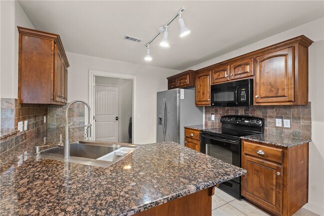 Building Photo - 3806 W Tanyard Dr