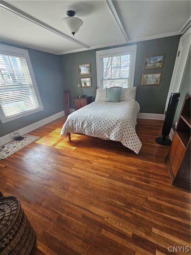 Building Photo - 204 S Broad St