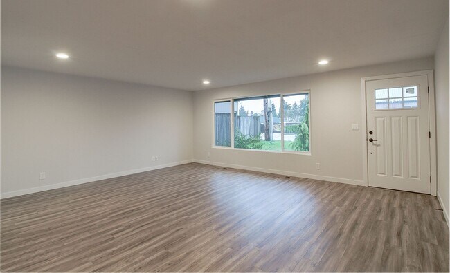 Building Photo - Midvale