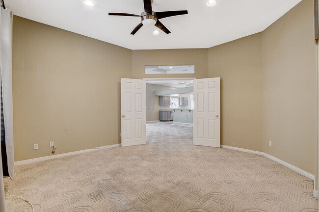 Building Photo - Luxury 5-Bedroom Guard-Gated Home with Pool, Spa & 3 En-Suite Bedrooms