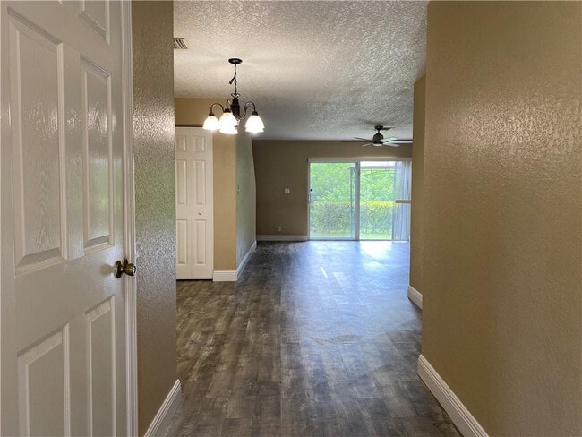 Building Photo - 8549 W Southgate Shores Cir