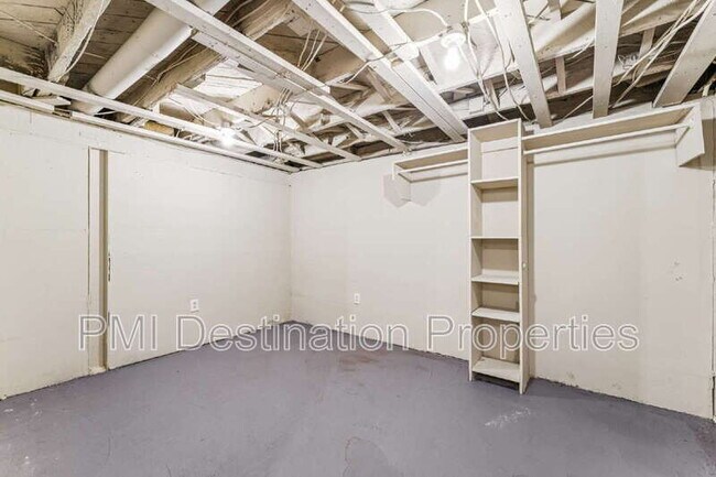 Building Photo - 4041 Ruby Ave