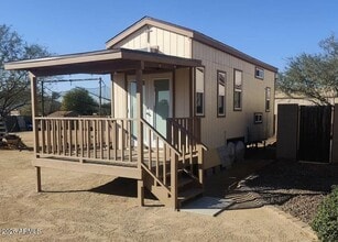 Building Photo - 2326 W Speer Trail