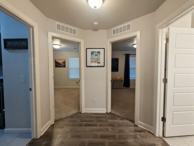 Building Photo - Modern Norman Home | Storm Shelter, Covered Patio, Community Pond & Park!