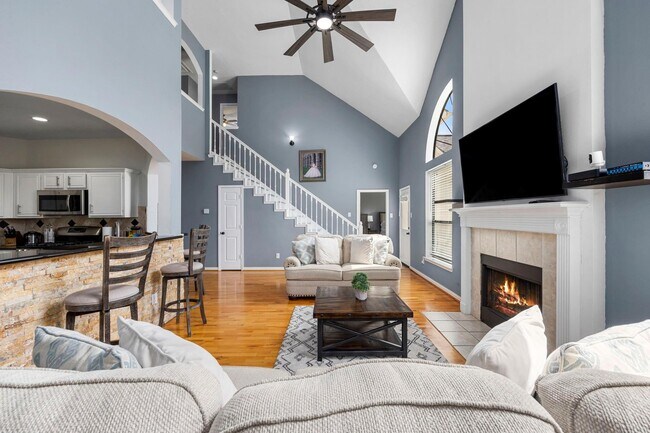 Building Photo - 16315 Scotch Hollow Ln