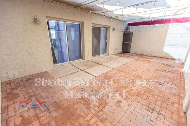 Building Photo - 4935 N 43rd St