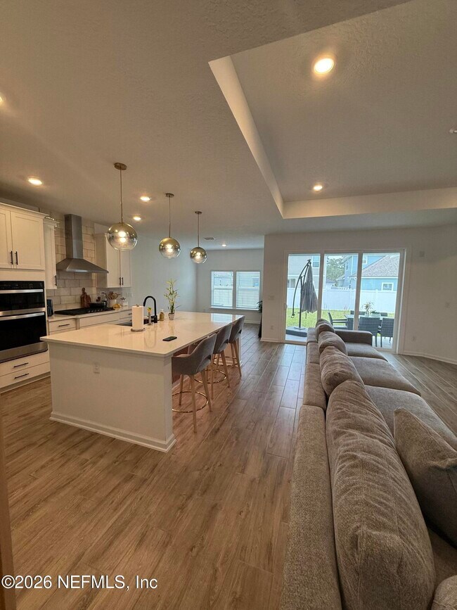 Building Photo - 2105 Featheredge Wy