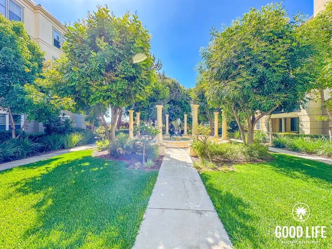Building Photo - OC: Spacious 2BD/2.5BA Condo in Irvine with Resort-Style Amenities, Private Balcony & In-Unit Lau...