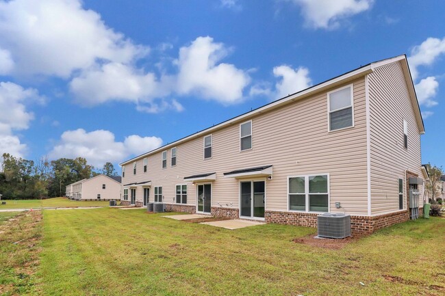 Building Photo - Hartford - Statesboro Townhomes